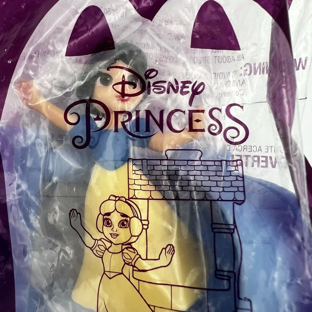 NEW! 2021 Mcdonald's Disney Princess Happy Meal Toy Princess  Snow White‎